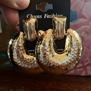 🌹3 for $20 sale New🎉 Gold door knocker stud earrings